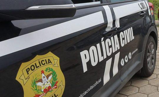 Homem investigado por furtos no Paraná é preso em delegacia de Porto Belo