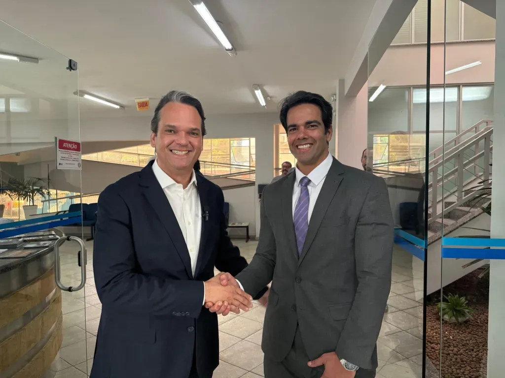 João Paulo, Superintendente do Porto de Itajaí prestigia posse do novo delegado da Receita Federal