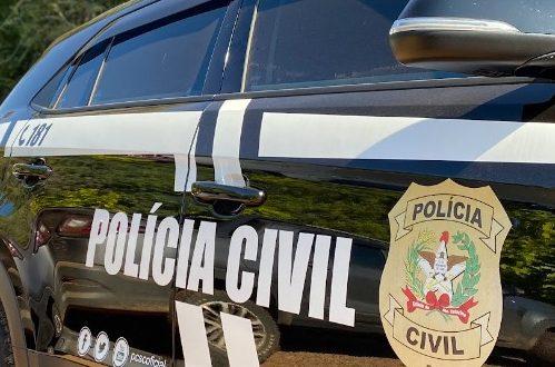 Mulher é assassinada com facadas no pescoço em Penha; Suspeito é preso