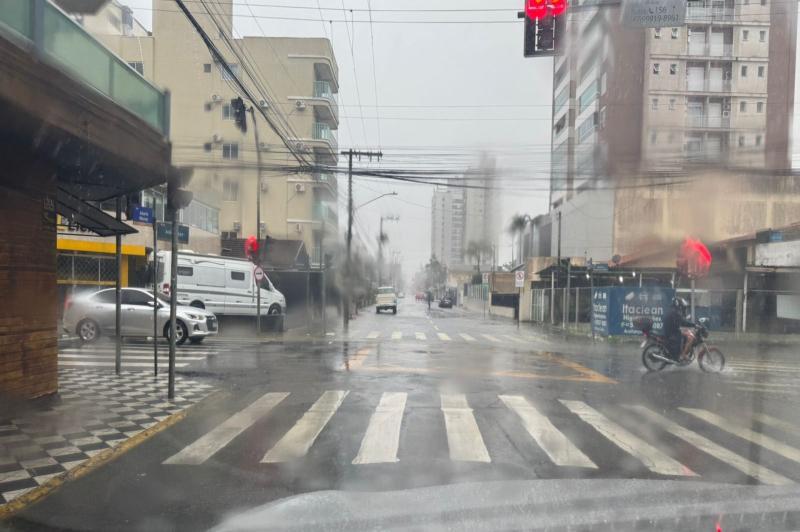 Quinta tem chuva, frio e instabilidade em Itajaí e região