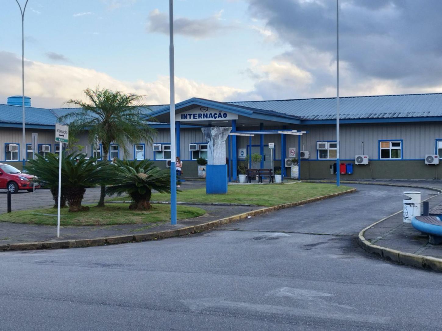 Servidora é investigada por vender até dois mil atestados médicos por mês em Balneário Camboriú