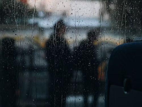 Sol aparece no Vale do Itajaí no fim de semana, mas domingo pode ter chuva rápida