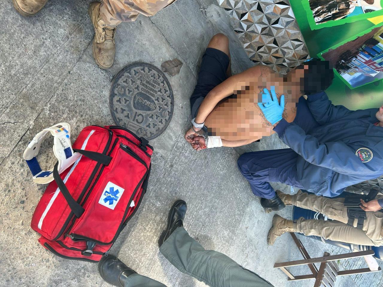 'Sujeito homem' agride esposa e tenta fugir pulando muros em Itajaí