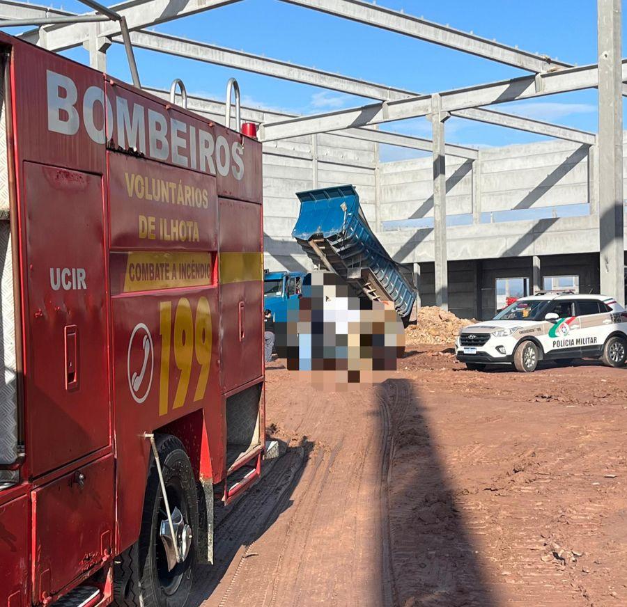 Homem morre atropelado por caminhão caçamba em Ilhota