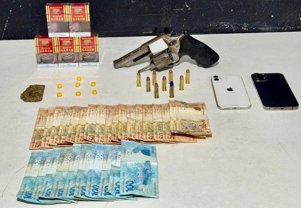 PM apreende armas, drogas e prende suspeito em rixa com mais de 100 pessoas em bar de Itajaí