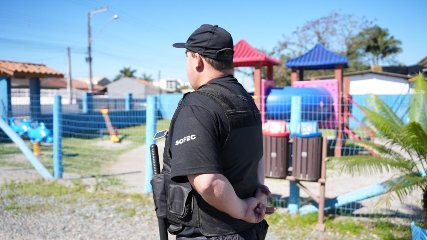 Penha implanta vigilância desarmada em todas as escolas municipais