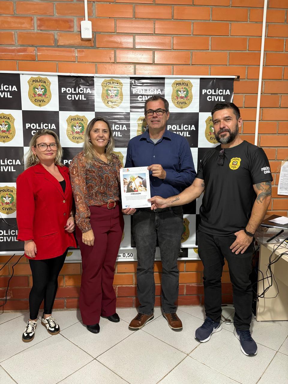 Projeto Atuação é apresentado na Delegacia de Barra Velha