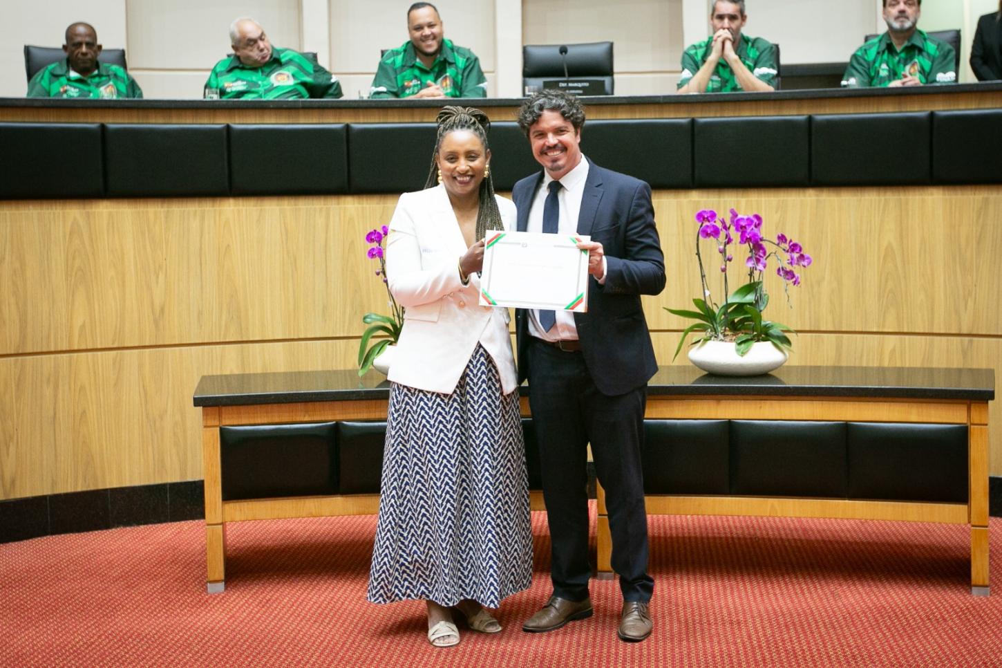 Príncipes do Samba é homenageada em noite voltada ao Carnaval Catarinense, na Assembleia Legislativa, em Florianópolis