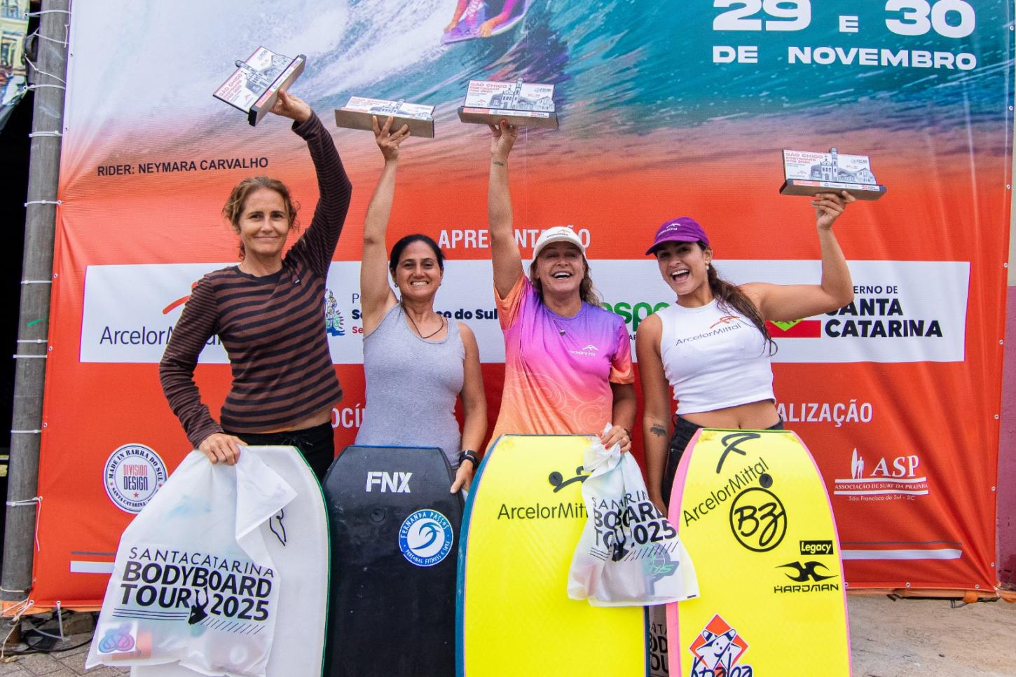 Luna Hardman, bicampeã mundial de Bodyboarding, conquista vitória histórica no São Chico Bodyboard Pro 2025