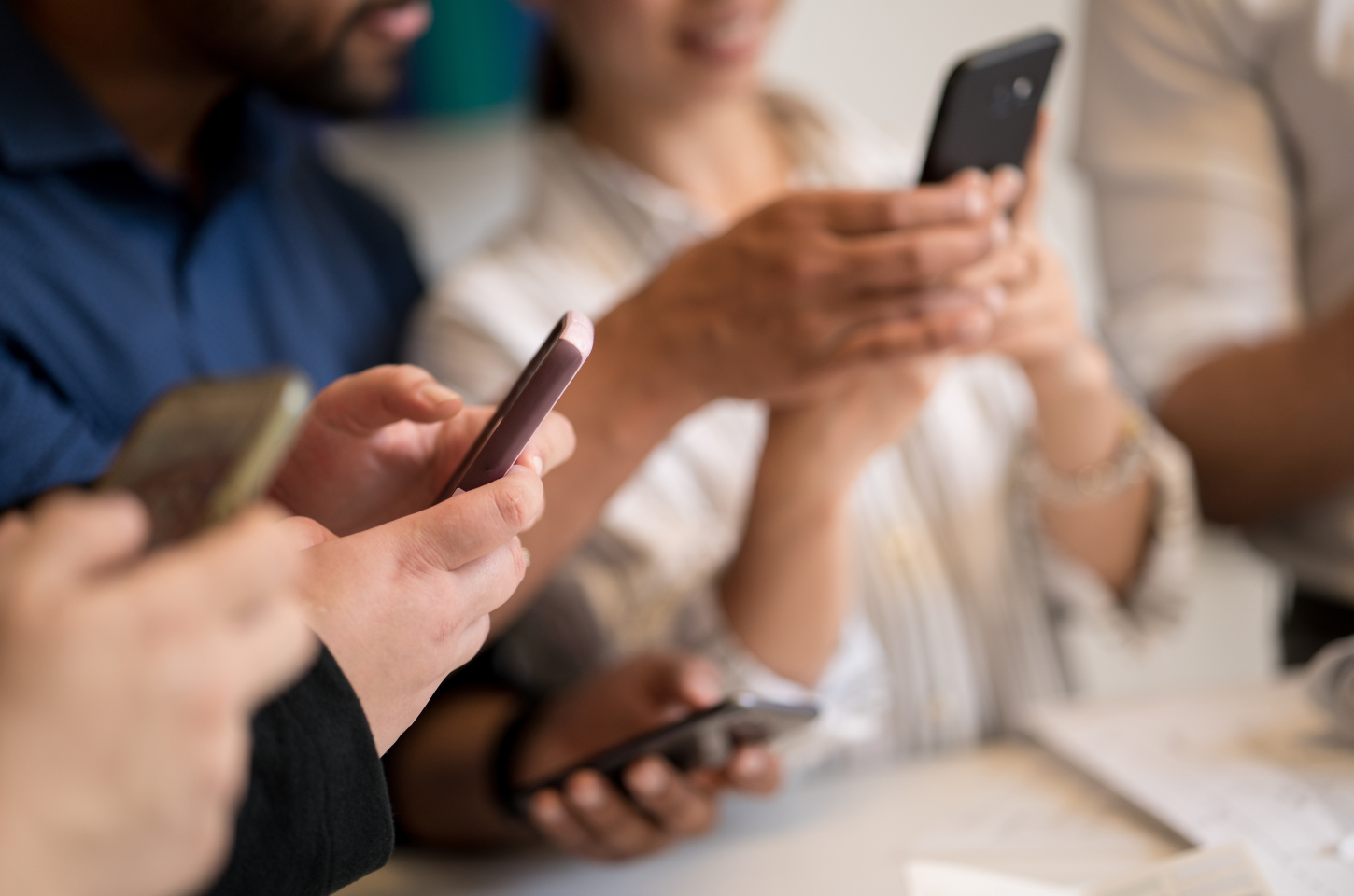 Banimento e suspensão de contas em redes sociais