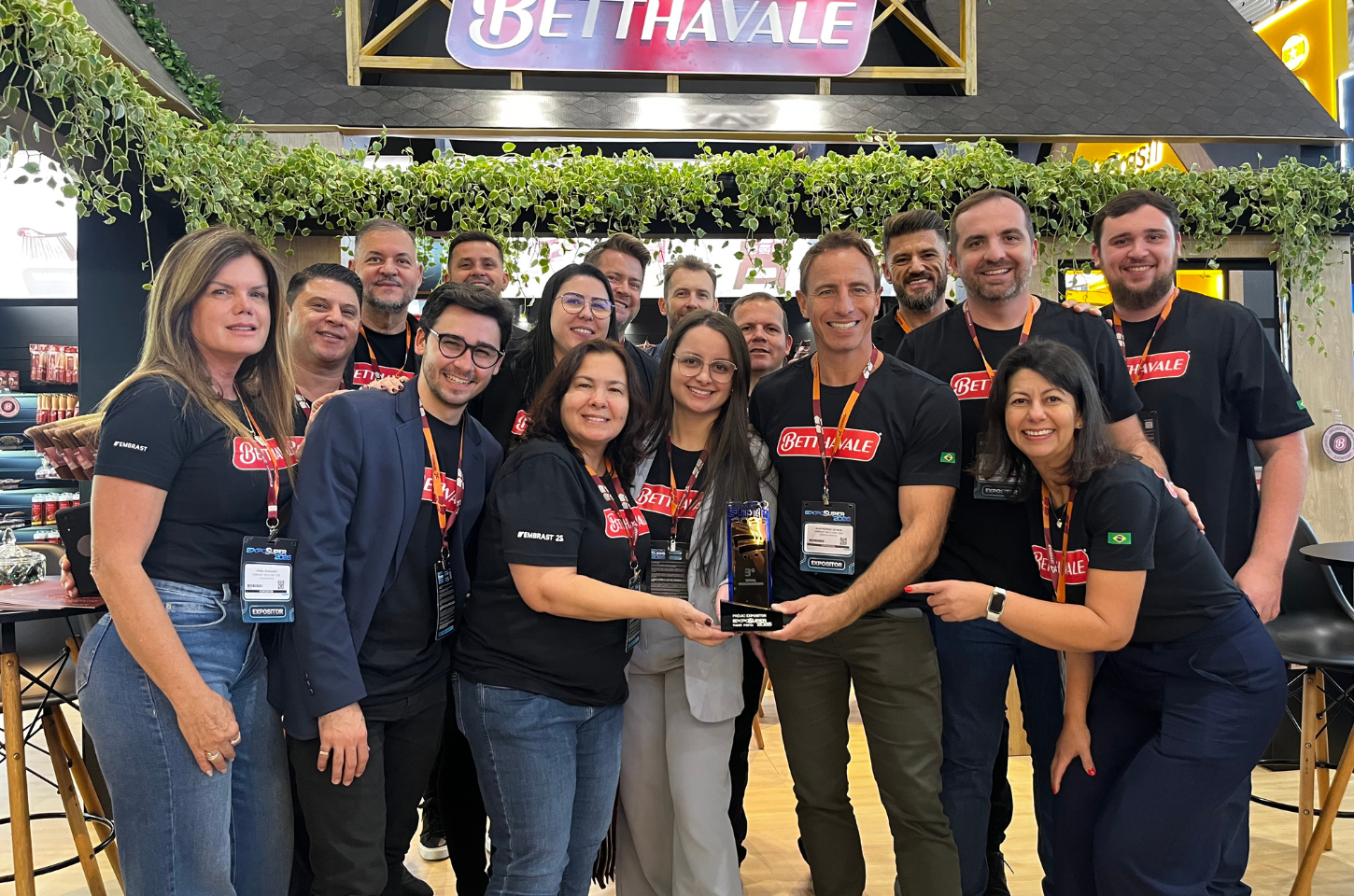 Betthavale é reconhecida na ExpoSuper 2026 e celebra premiação de destaque em merchandising