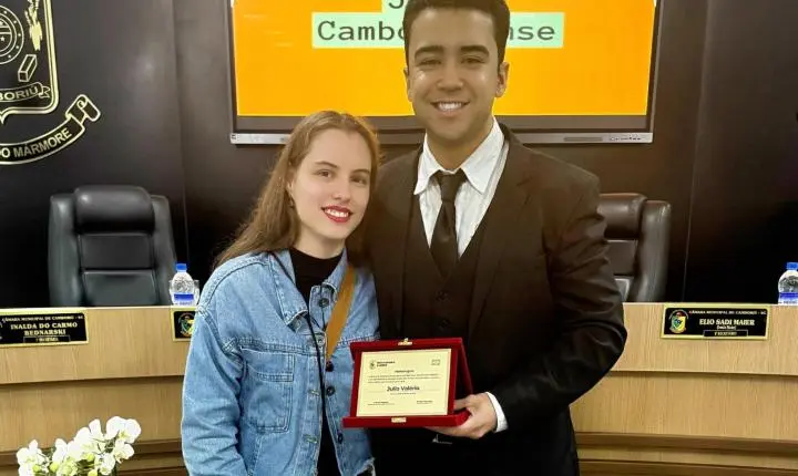 Julio Valério ganha Prêmio Jovem Camboriuense