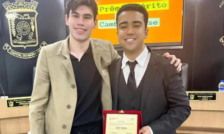 Julio Valério ganha Prêmio Jovem Camboriuense