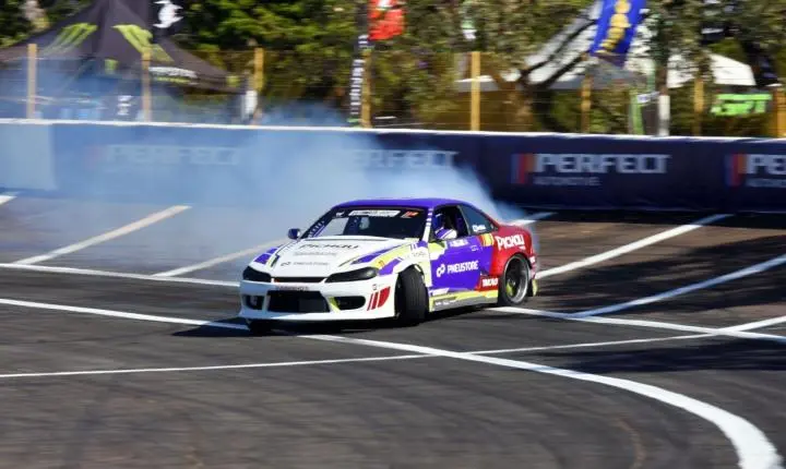Márcio Kabeça conquista etapa do Brasileiro de Drift em Londrina e reforça presença catarinense na modalidade