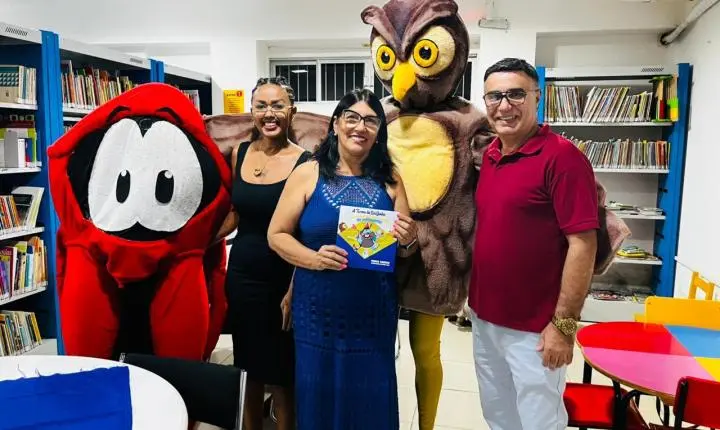 Sexto livro de Paulo Santos é lançado em Navegantes e reúne autoridades, educadores e comunidade