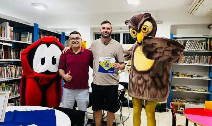 Sexto livro de Paulo Santos é lançado em Navegantes e reúne autoridades, educadores e comunidade